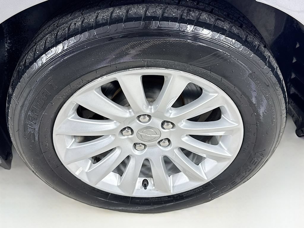 Used 2014 Chrysler 300 RWD image 36