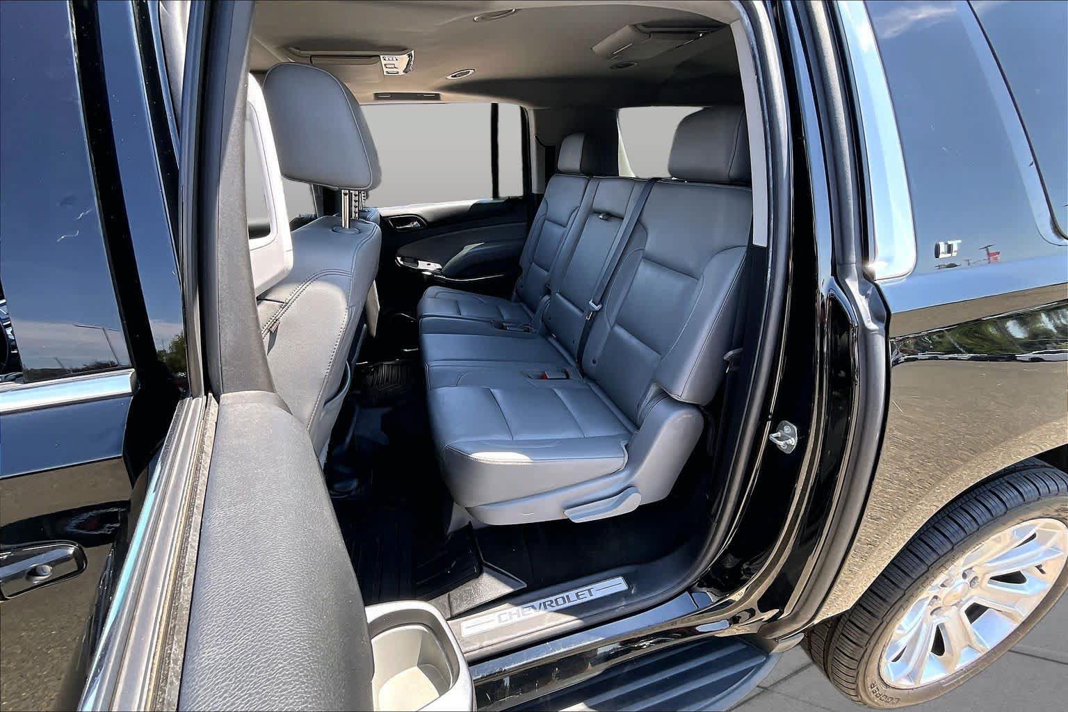 Used 2018 Chevrolet Suburban LT AWD/4WD image 20