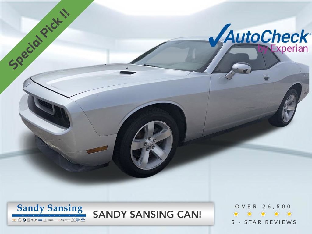 Used 2009 Dodge Challenger SE