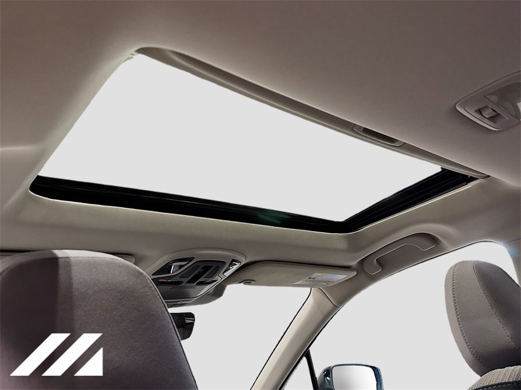 Used 2025 Subaru Outback Premium image 22