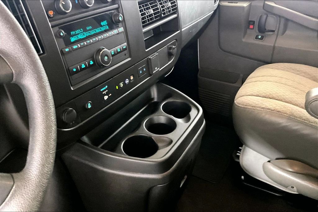 Used 2023 Chevrolet Express 3500 LT w/ LT Preferred Equipment Group RWD image 13