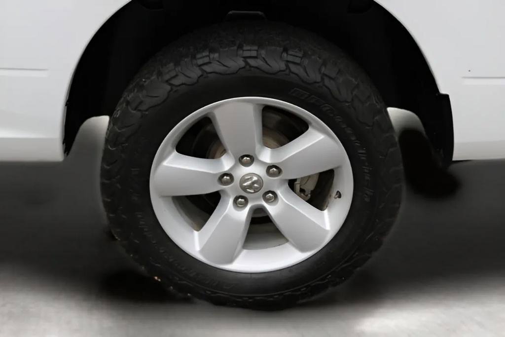 Used 2022 RAM 1500 Express w/ Express Value Package AWD/4WD image 9