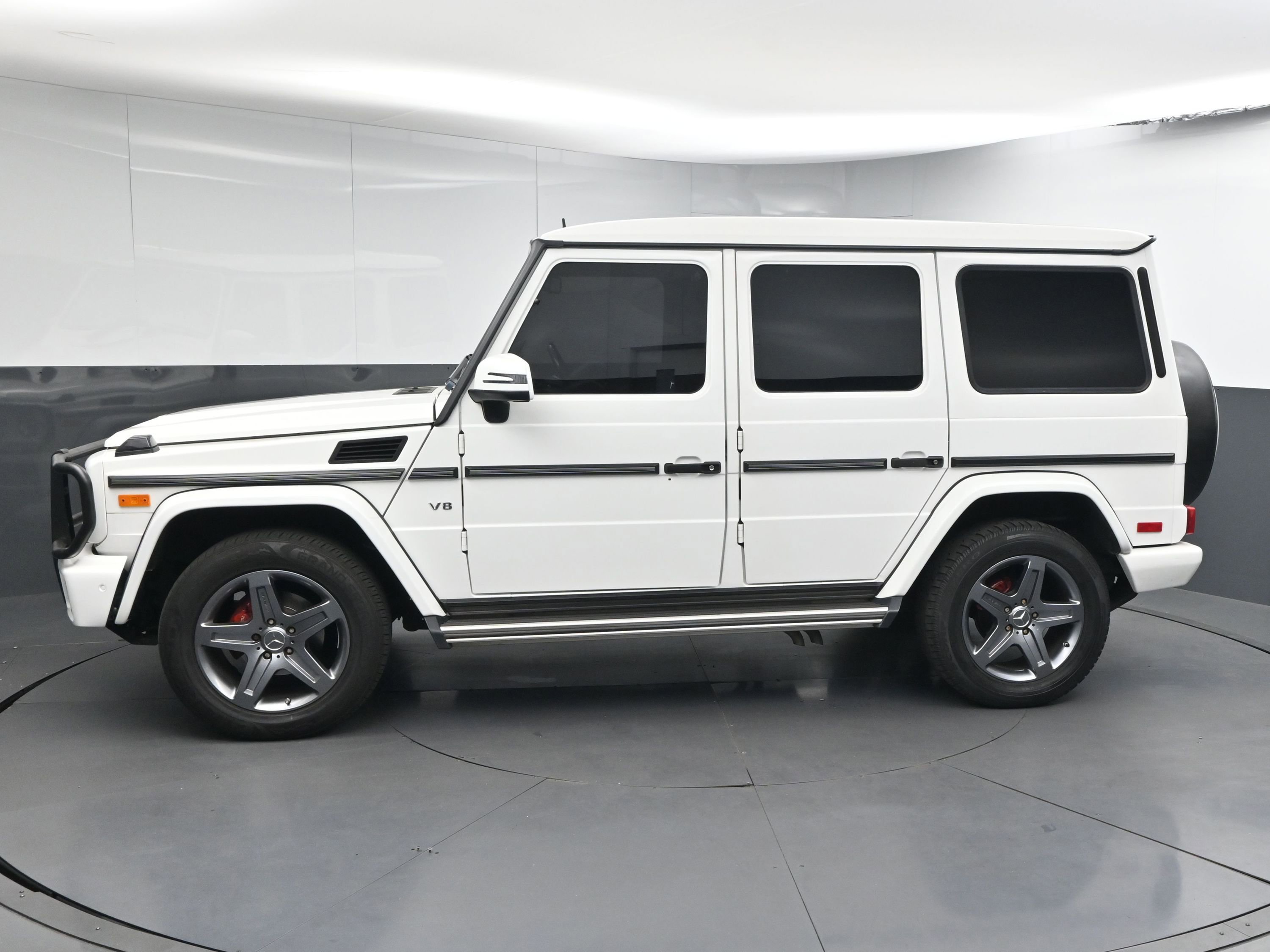 Used 2016 Mercedes-Benz G 550 image 5