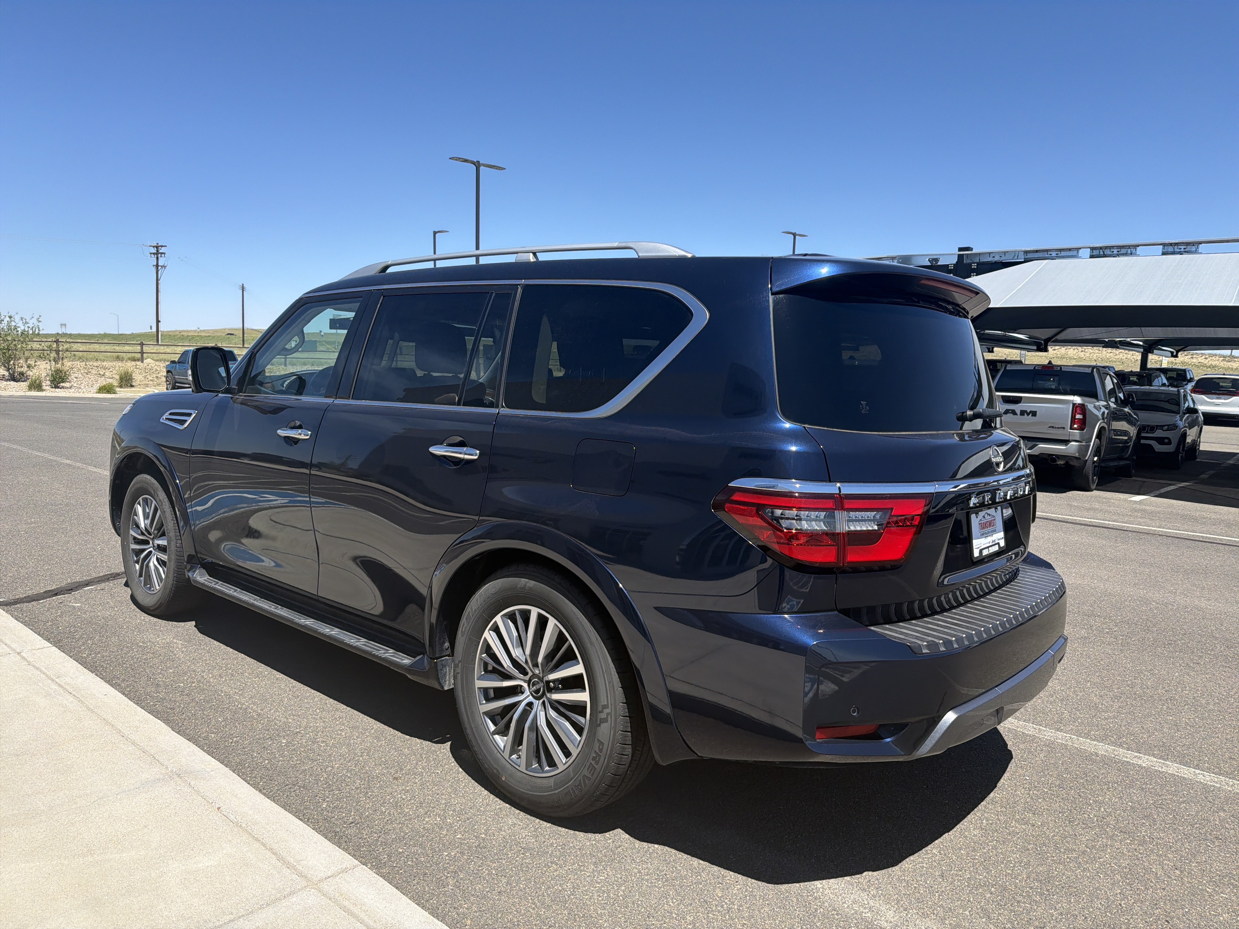 Used 2024 Nissan Armada SL w/ Captain's Chairs Package AWD/4WD image 6