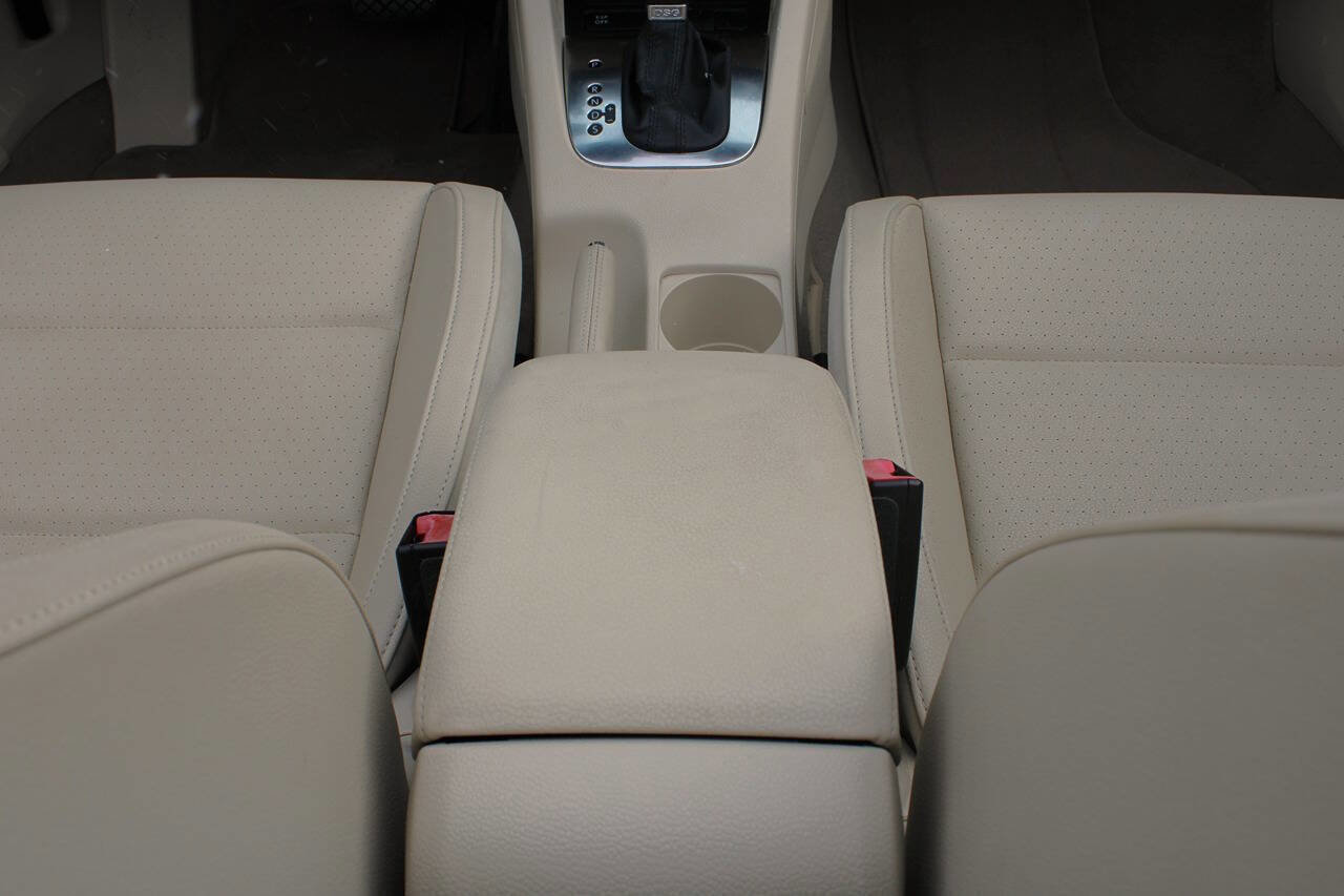 Used 2009 Volkswagen Eos Komfort FWD image 33