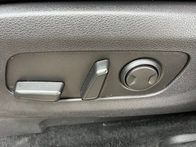 Certified 2023 Kia Carnival LX image 20