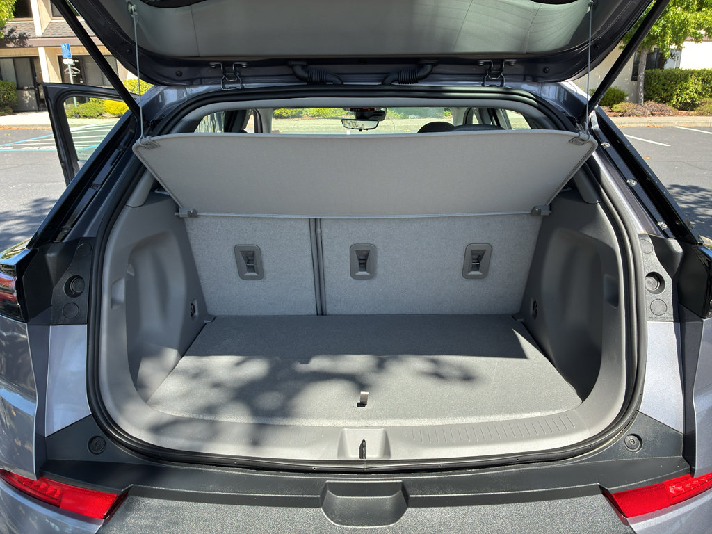 Used 2023 Chevrolet Bolt EUV Premier w/ Sun & Sound Package FWD image 40