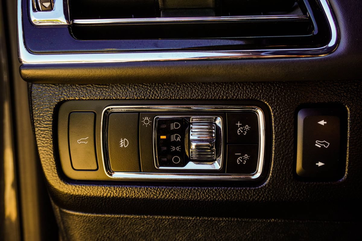 Used 2023 Lincoln Navigator L Black Label AWD/4WD image 33