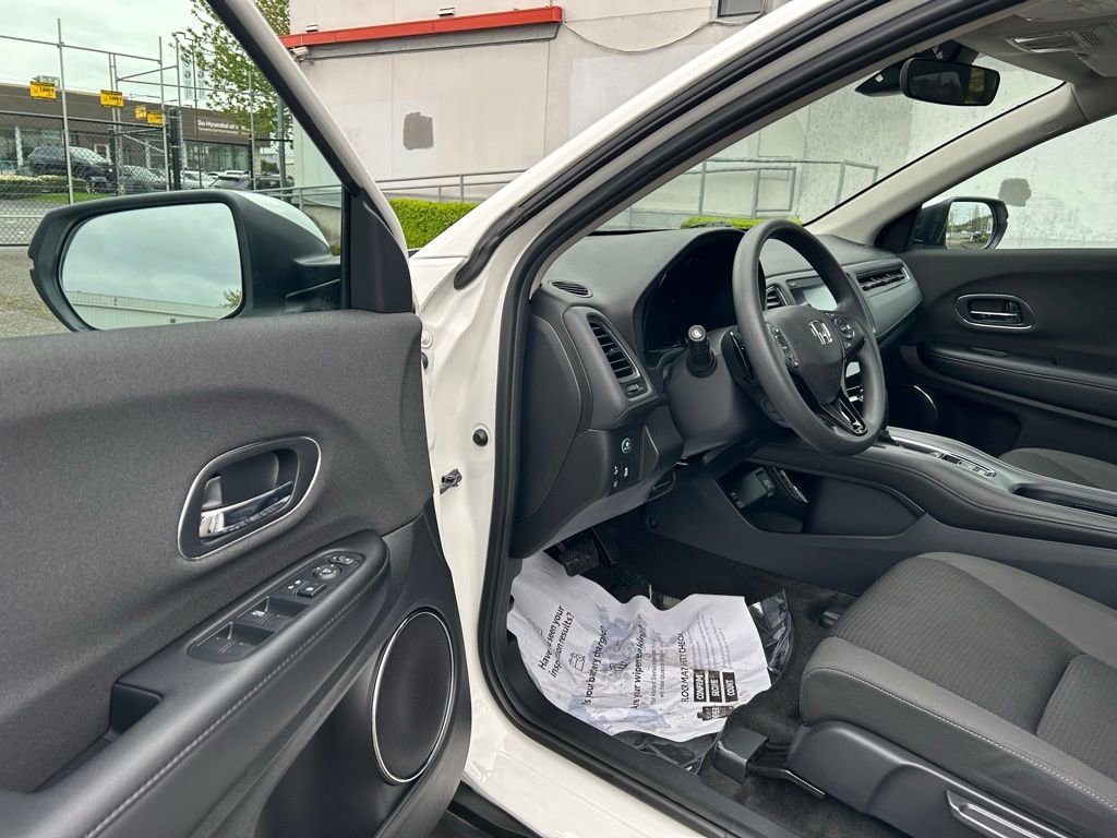 Used 2021 Honda HR-V EX image 9