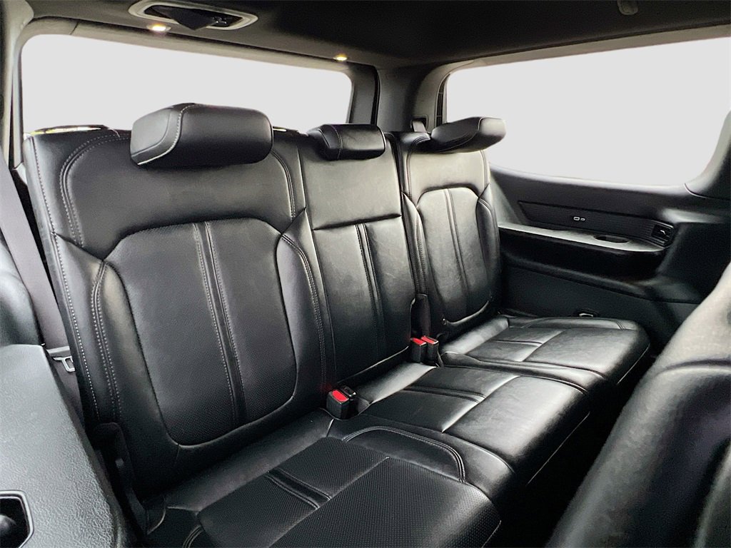 Used 2024 Jeep Wagoneer Series II w/ Flexible Seating Group image 27