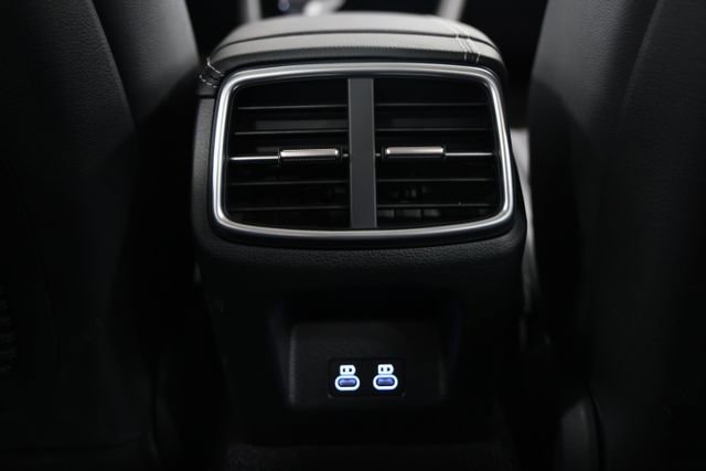 Used 2026 Genesis G70 2.5T Prestige image 37