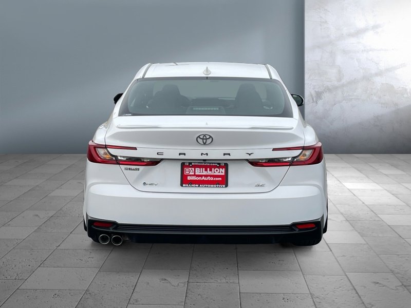 New 2026 Toyota Camry SE FWD image 5