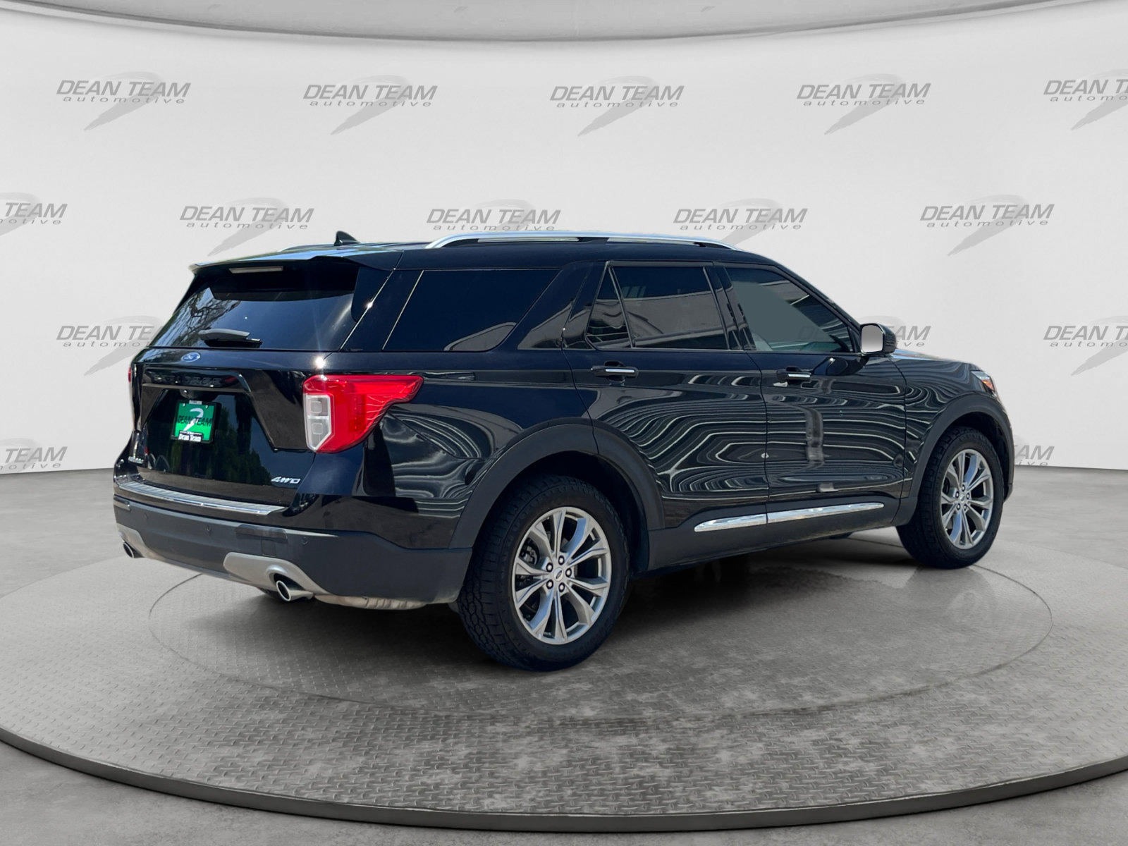 Used 2023 Ford Explorer Limited AWD/4WD image 7