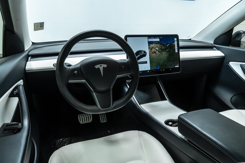 Used 2020 Tesla Model Y Performance image 4