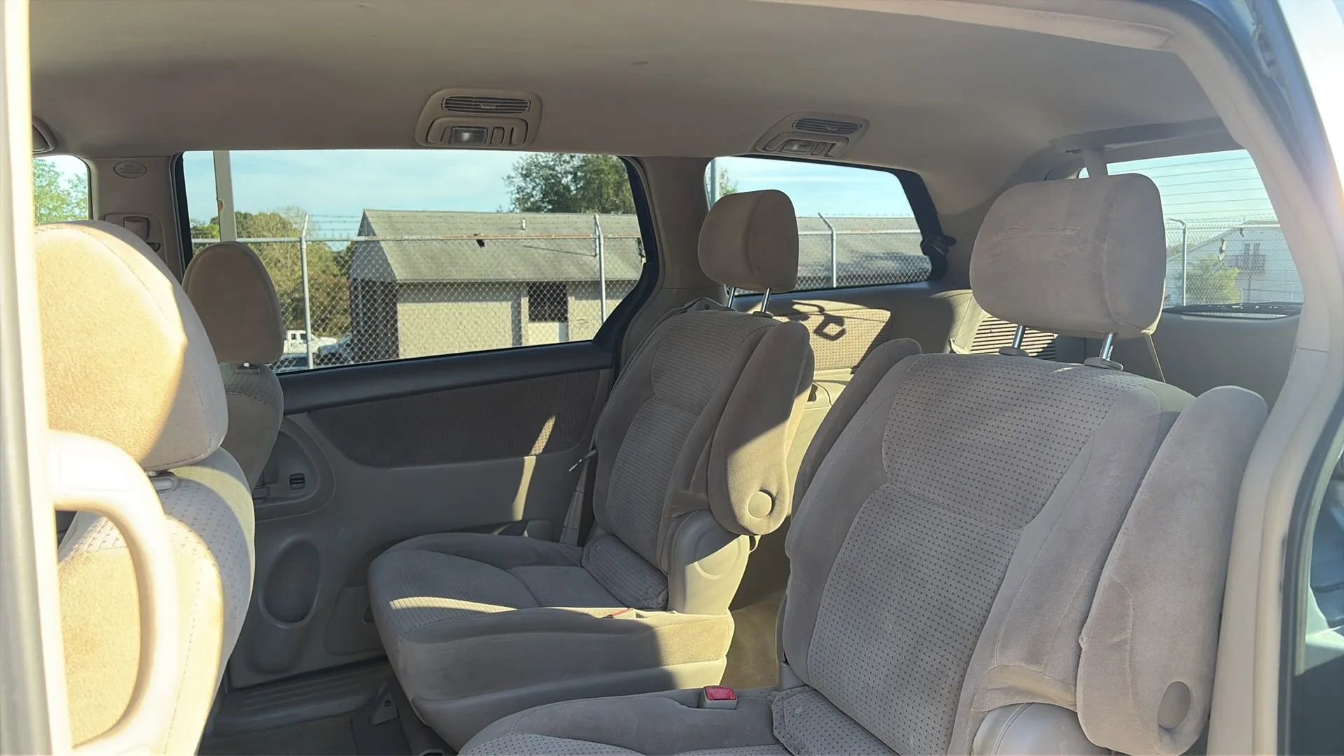 Used 2006 Toyota Sienna LE image 29