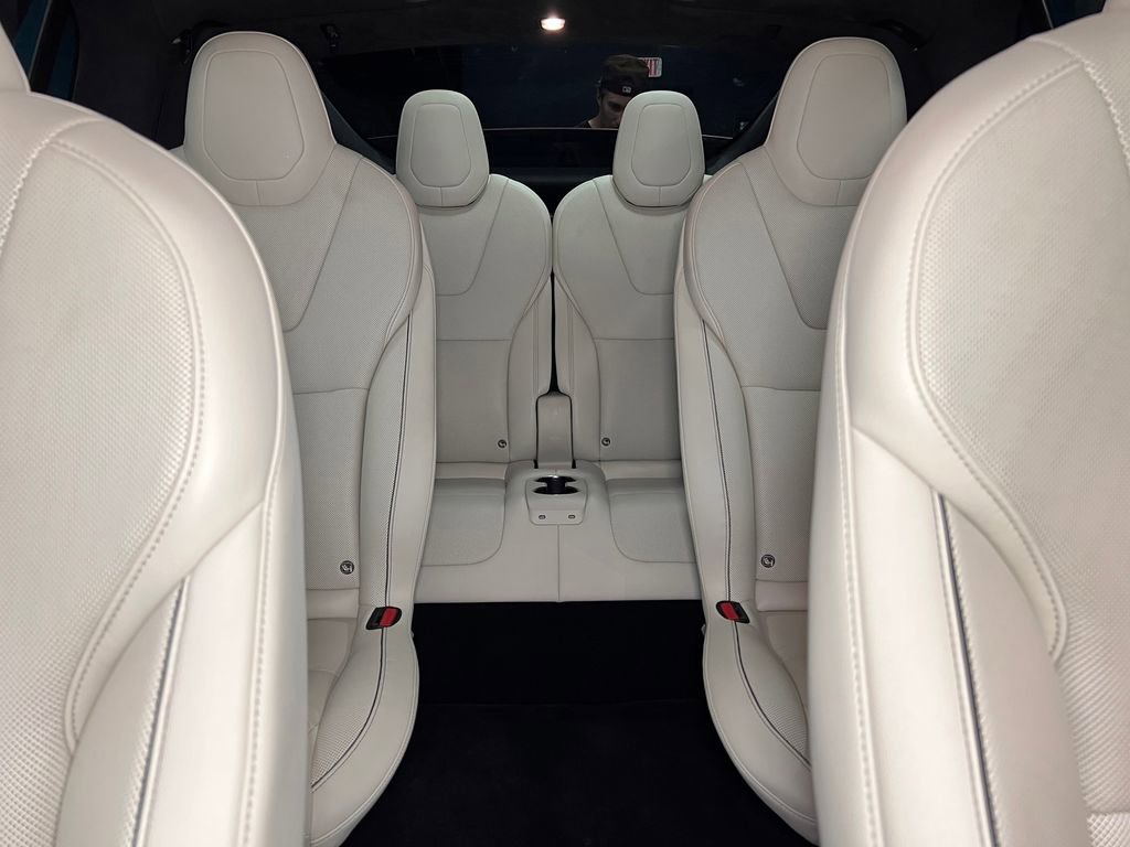Used 2024 Tesla Model X Plaid image 27