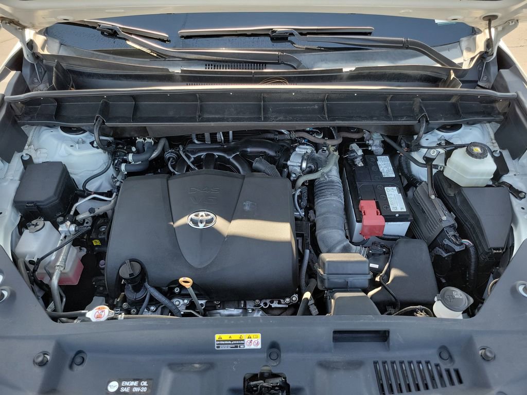 Used 2022 Toyota Highlander Limited FWD image 30