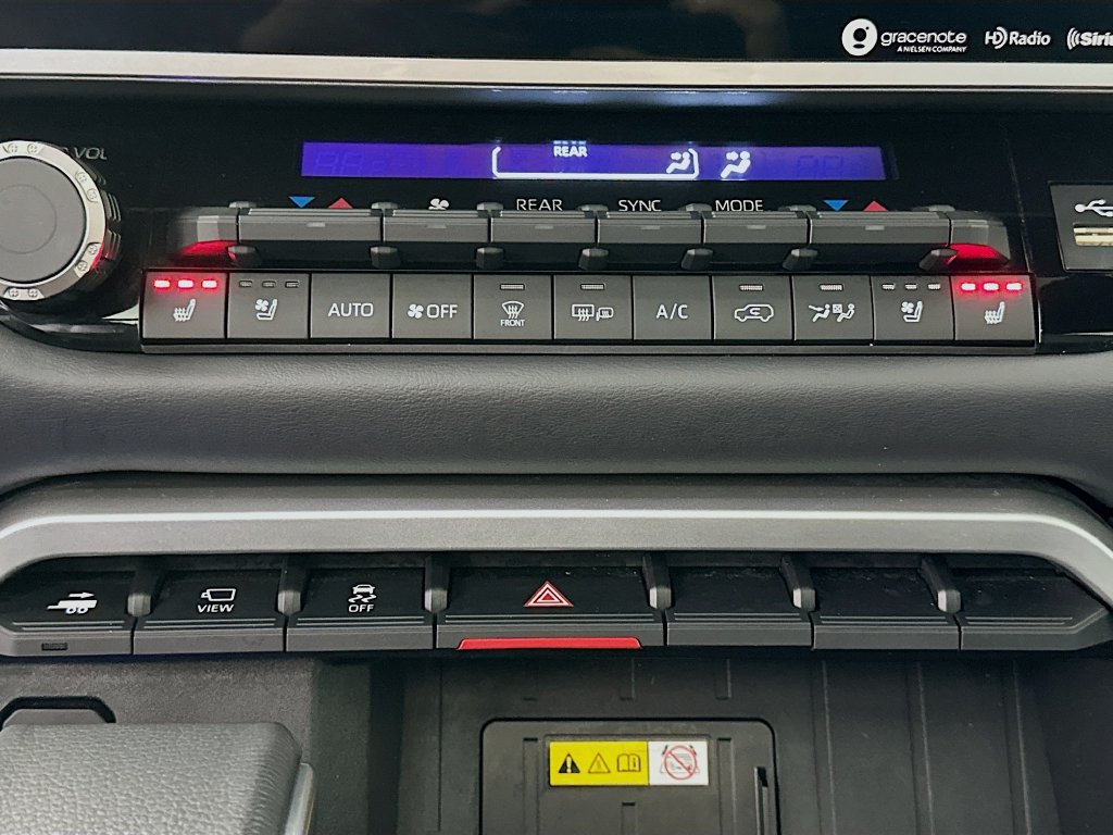 Certified 2024 Toyota Sequoia Platinum AWD/4WD image 20