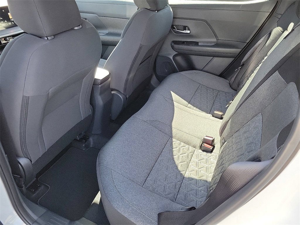 New 2025 Nissan Kicks SV FWD image 12