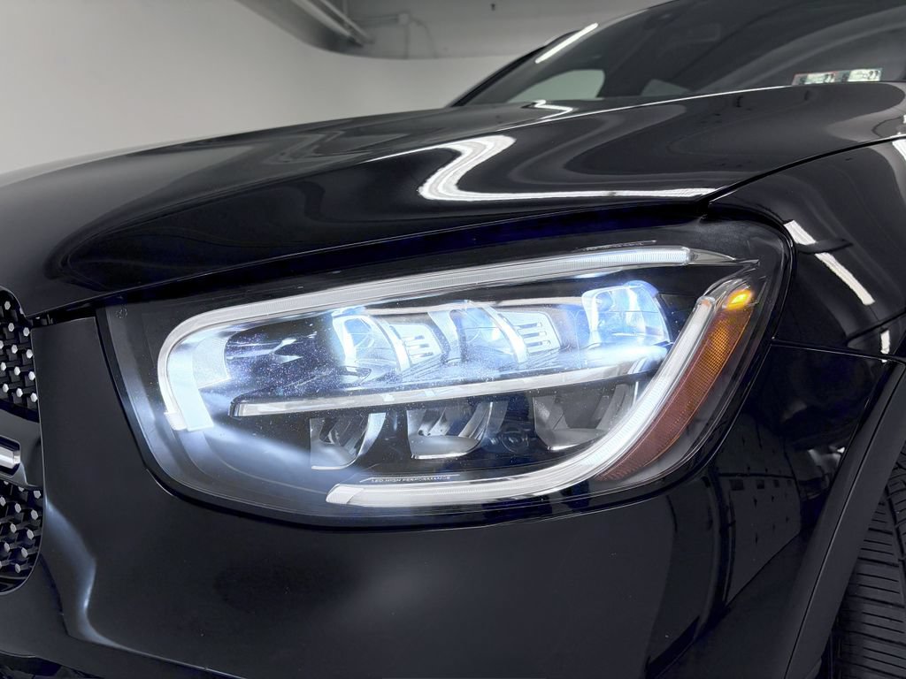 Used 2021 Mercedes-Benz GLC 300 4MATIC image 13
