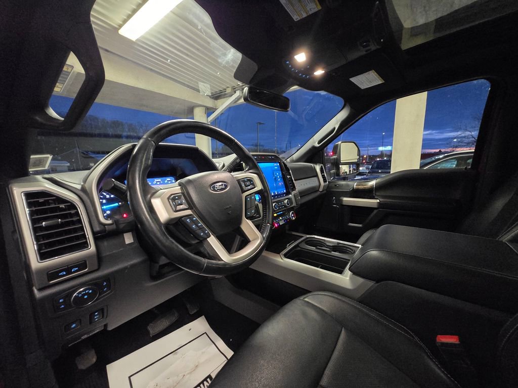Used 2022 Ford F250 Lariat w/ Black Appearance Package image 8