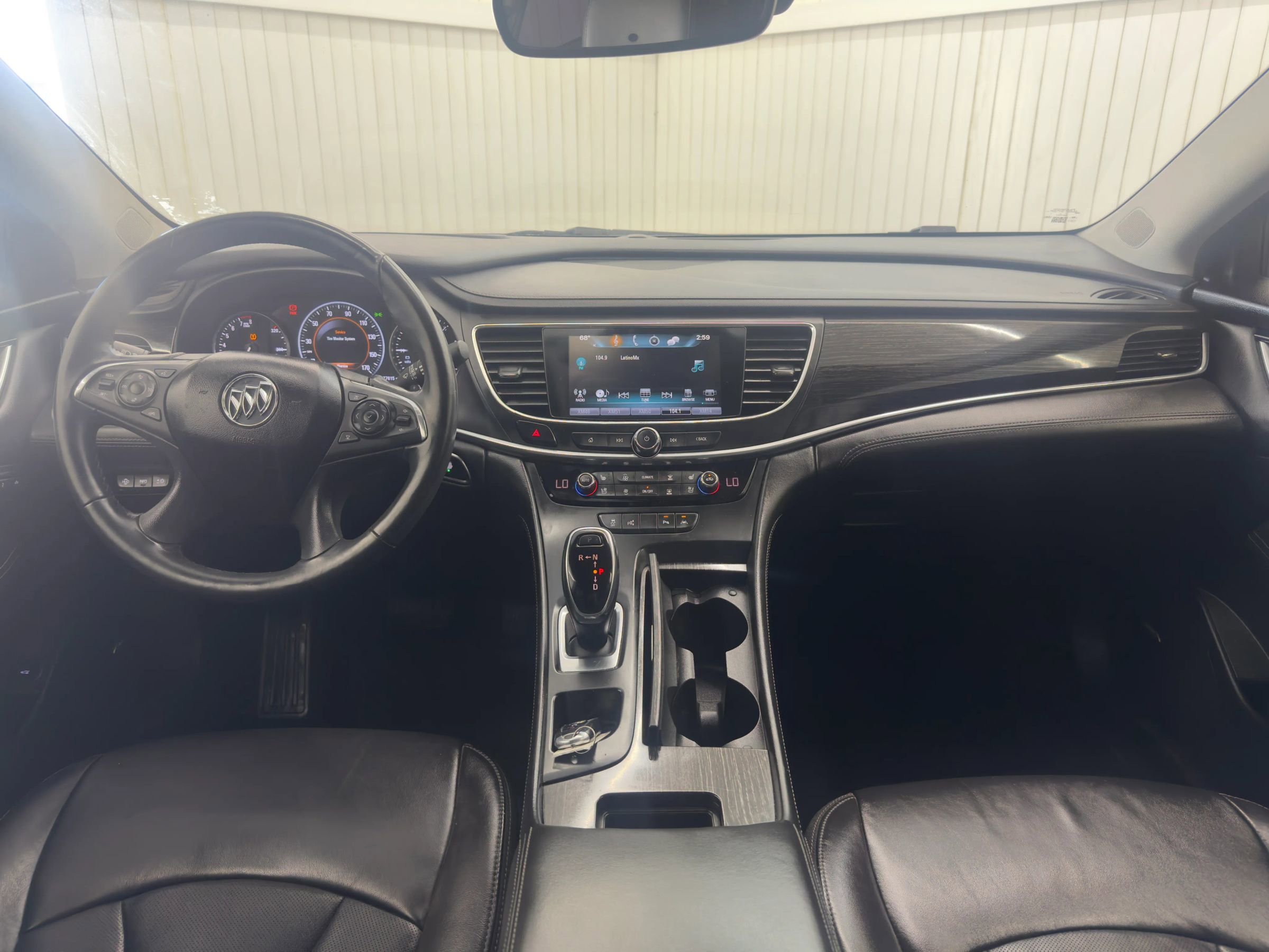 Used 2017 Buick Regal Premium w/ Driver Confidence Package #2 image 17