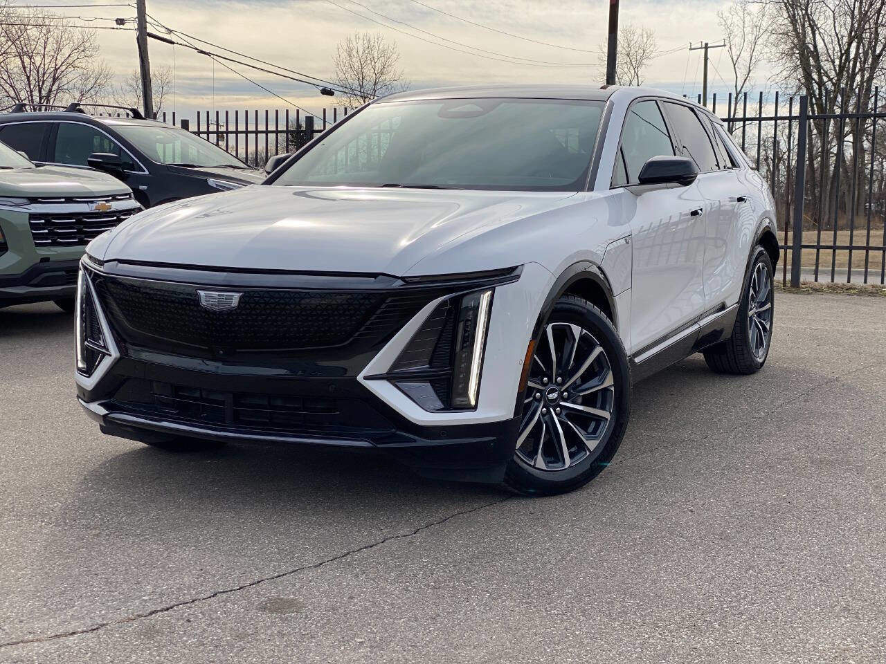 Used 2025 Cadillac Lyriq Sport w/ LPO, Floor Liner Package image 3