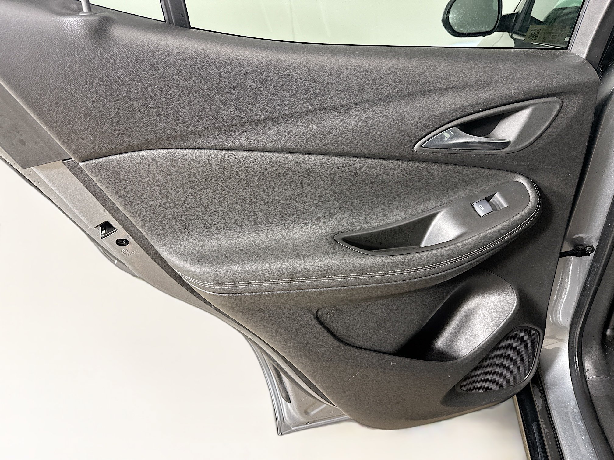 Used 2024 Buick Encore GX Sport Touring FWD image 25