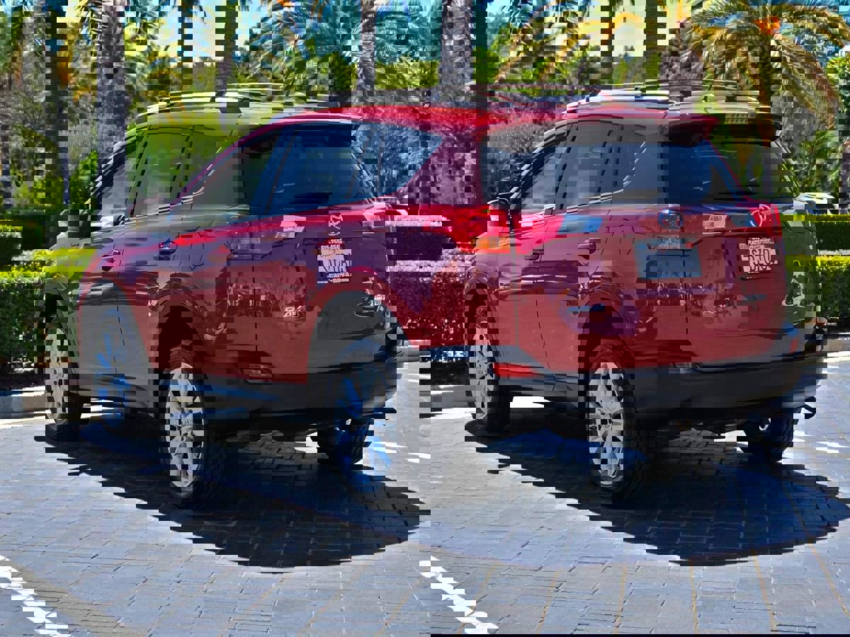 Used 2015 Toyota RAV4 Limited image 6