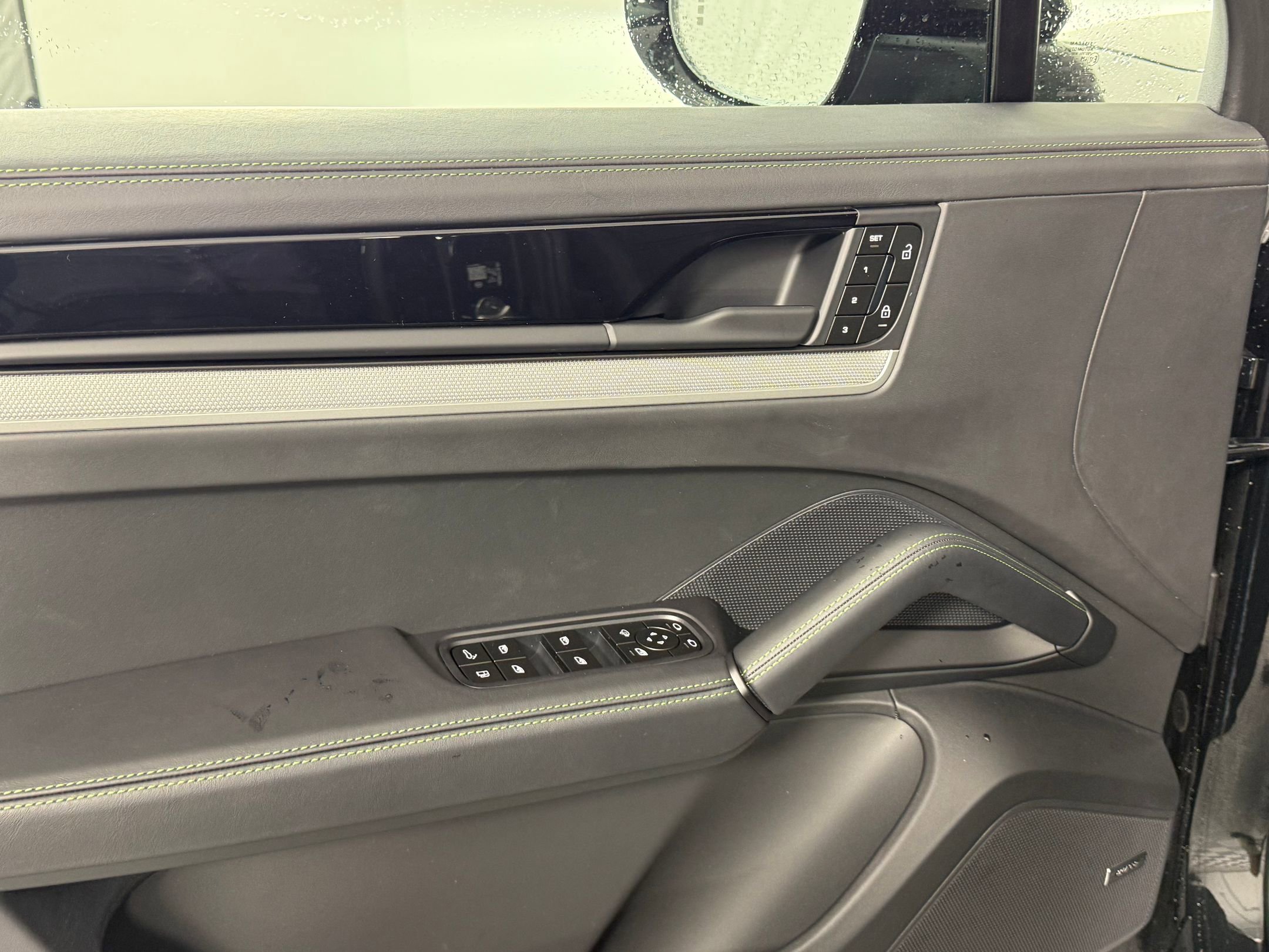 New 2026 Porsche Cayenne S image 15