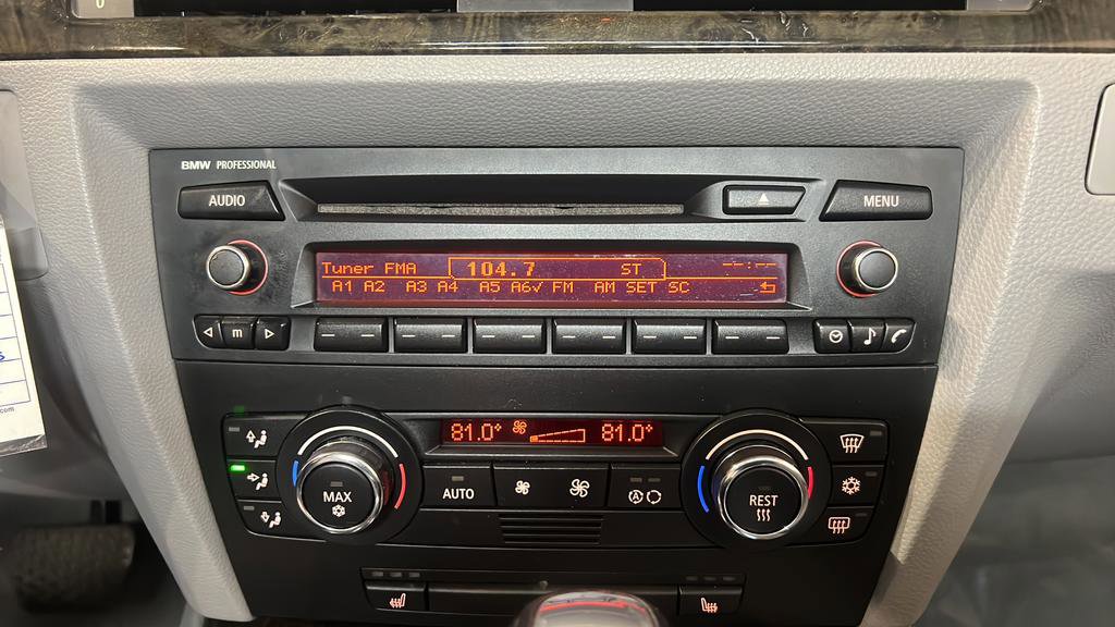 Used 2009 BMW 328i Coupe image 25