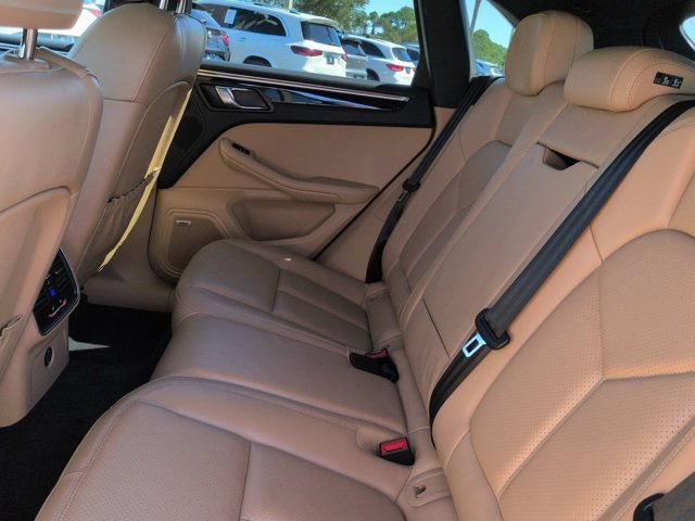 Used 2018 Porsche Macan AWD/4WD image 14