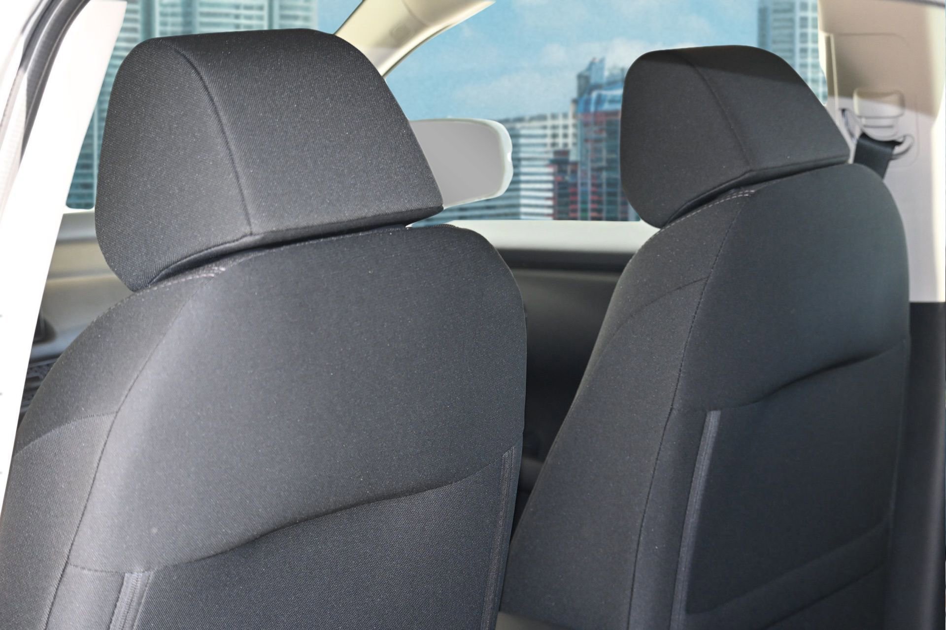 New 2026 Honda HR-V LX image 17