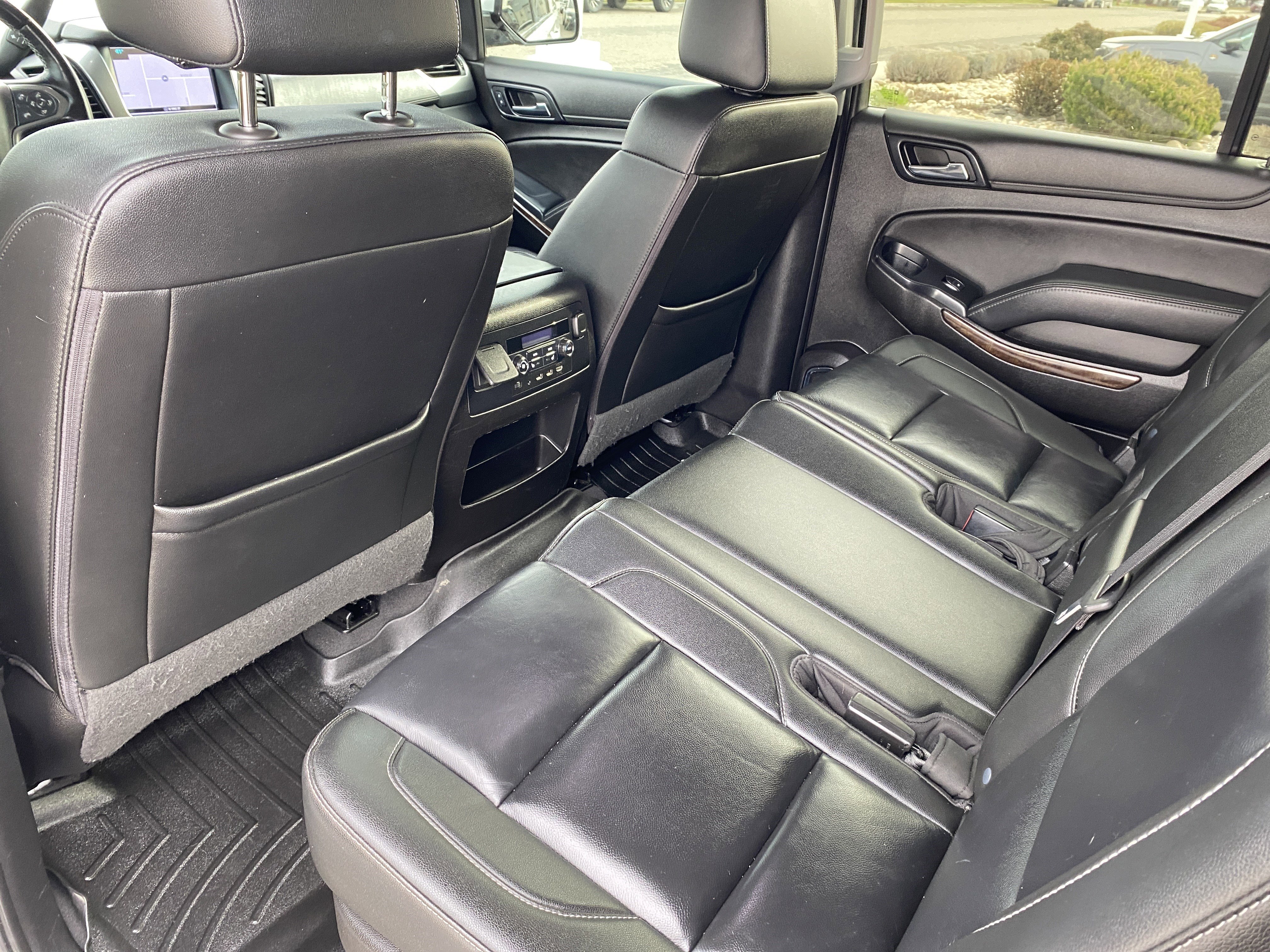 Used 2019 Chevrolet Suburban LT image 19