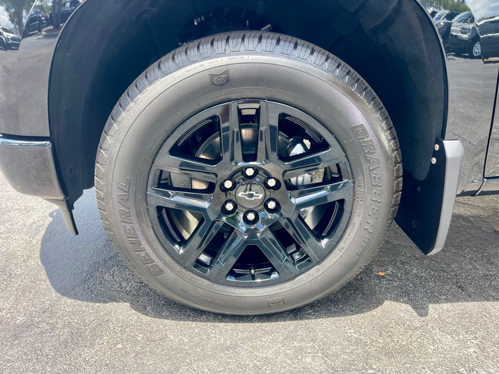 Used 2026 Chevrolet Silverado 1500 Custom RWD image 9