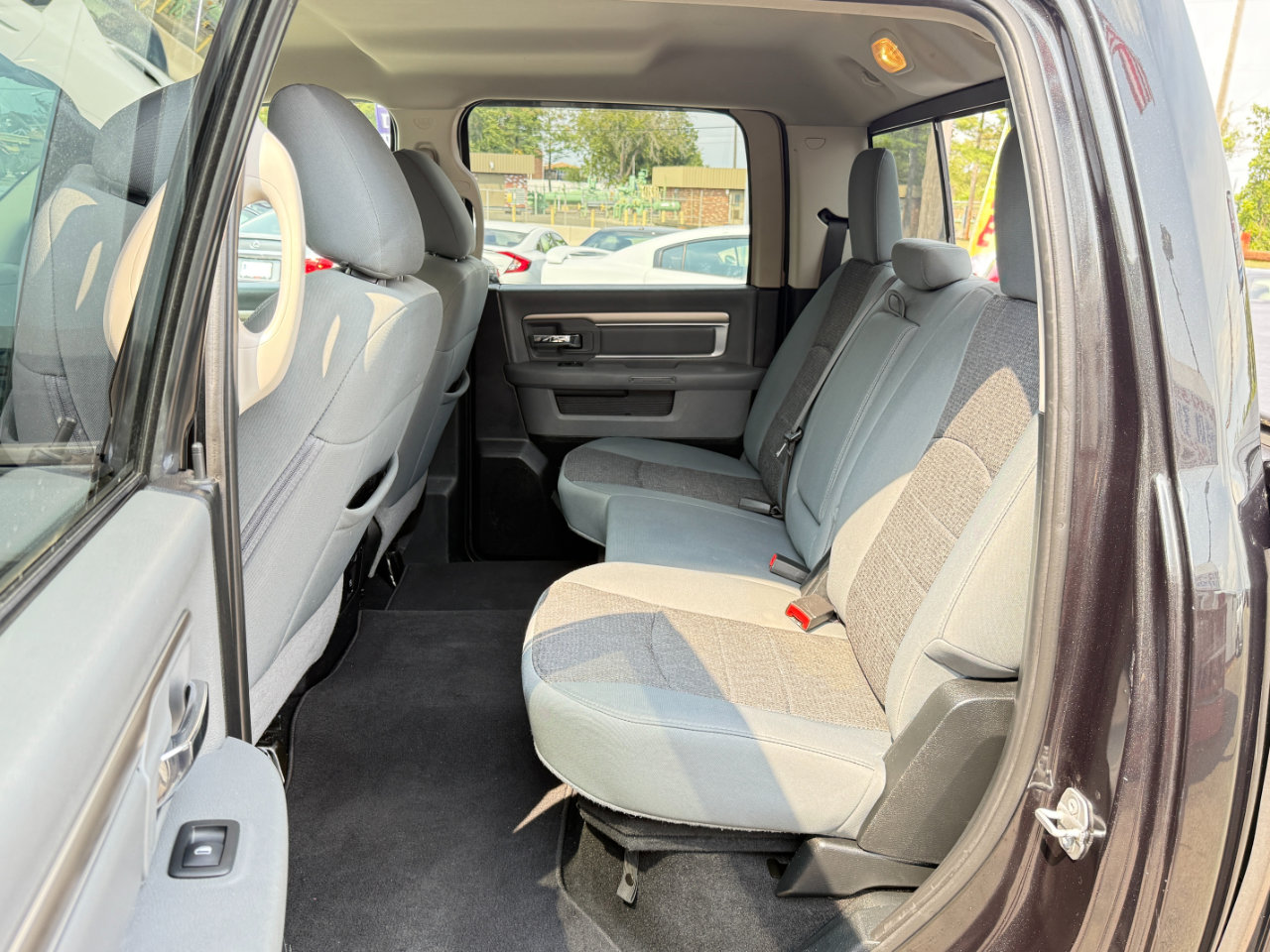 Used 2018 RAM 1500 Big Horn image 29