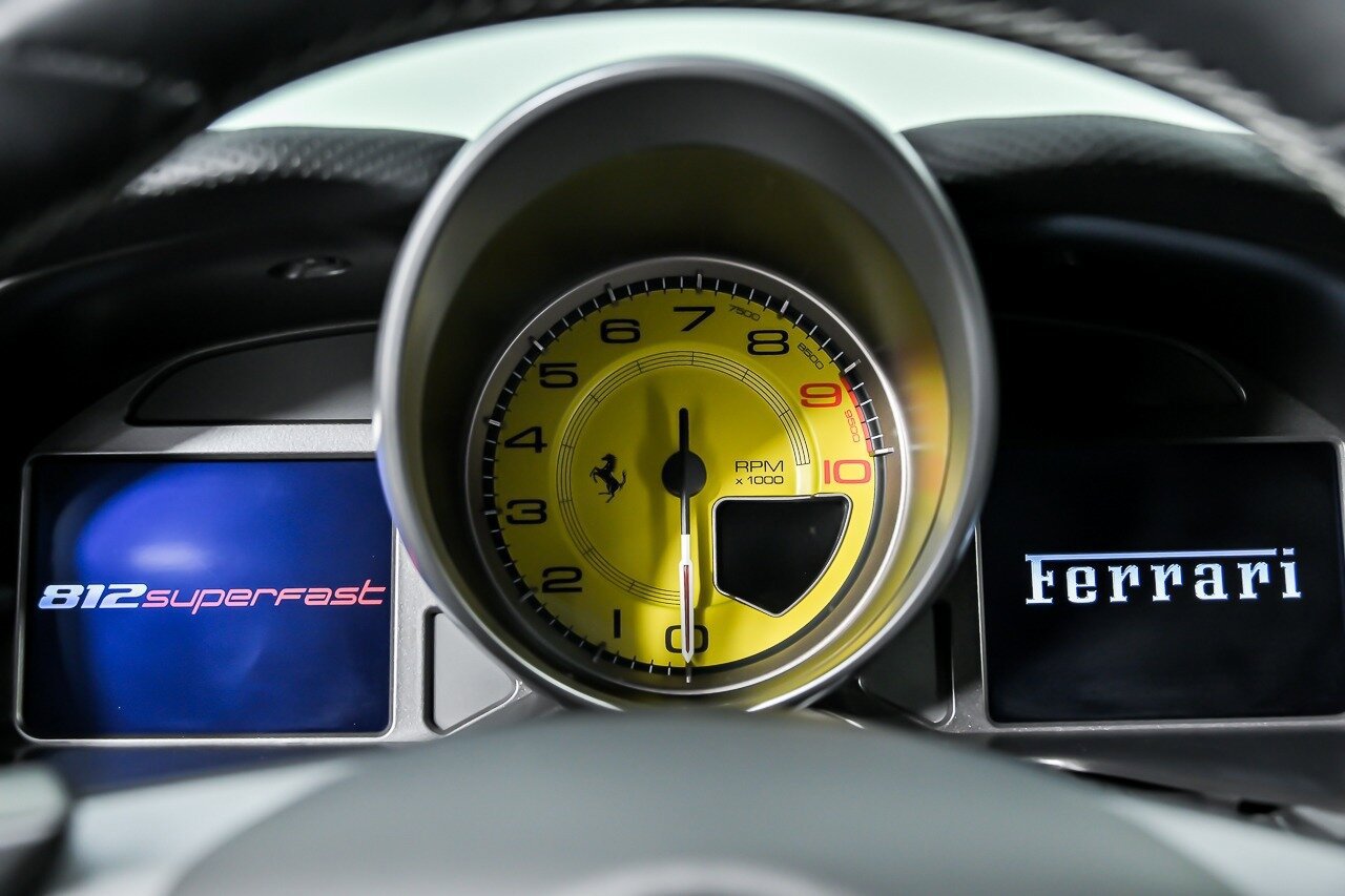 Used 2018 Ferrari 812 Superfast RWD image 27