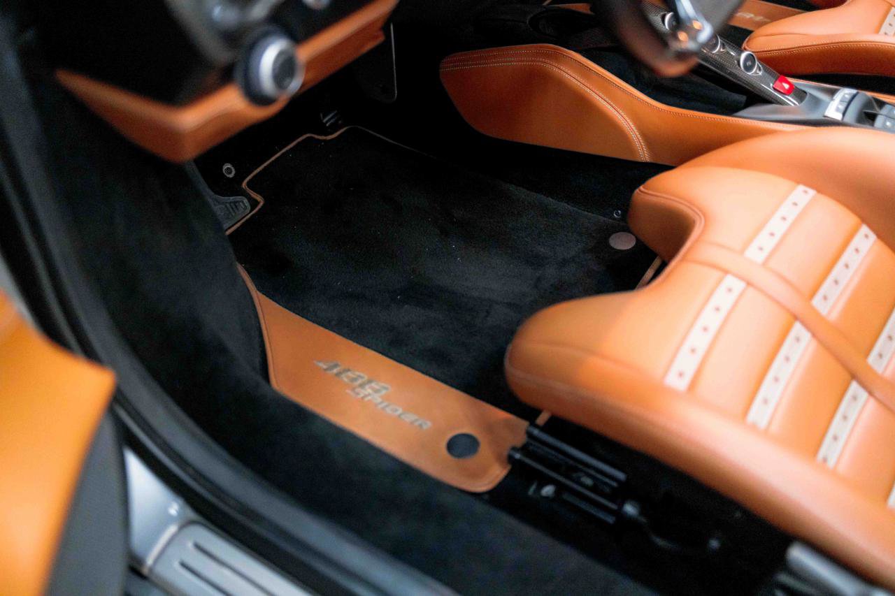 Used 2018 Ferrari 488 Spider image 46