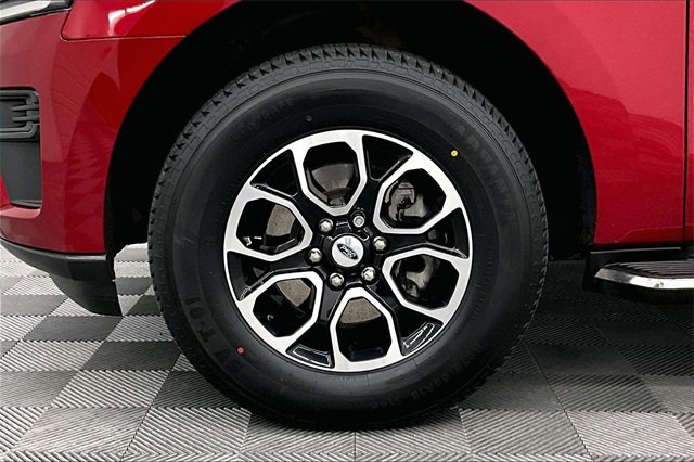 Used 2022 Ford Expedition XLT image 8