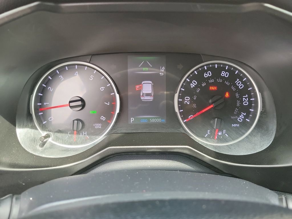 Used 2019 Toyota RAV4 XLE FWD image 3