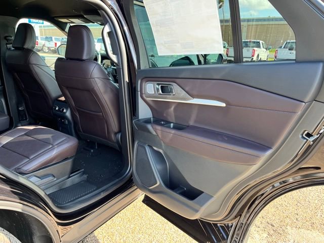 New 2026 Ford Explorer Platinum image 19