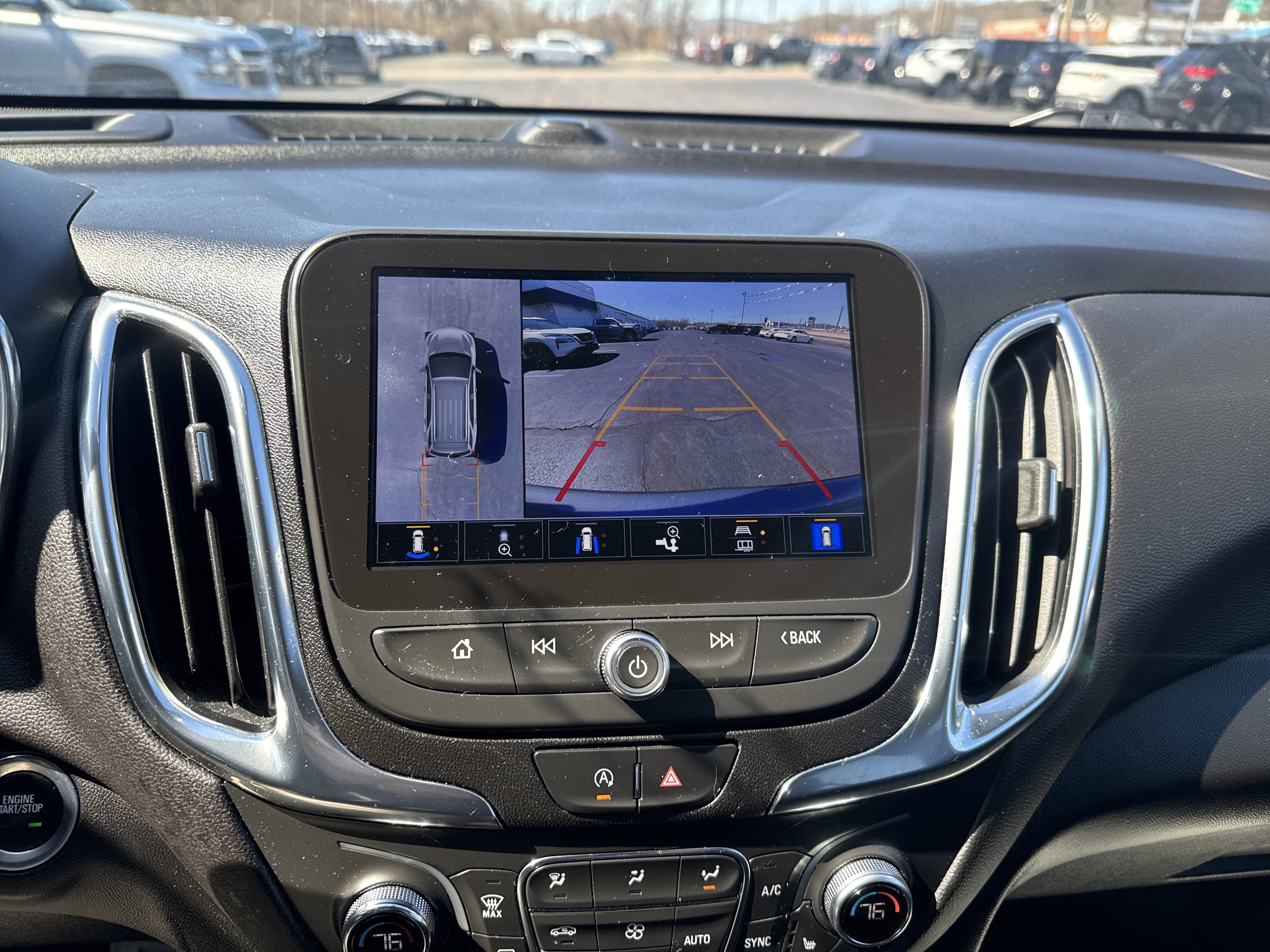 Used 2024 Chevrolet Equinox LT AWD/4WD image 26