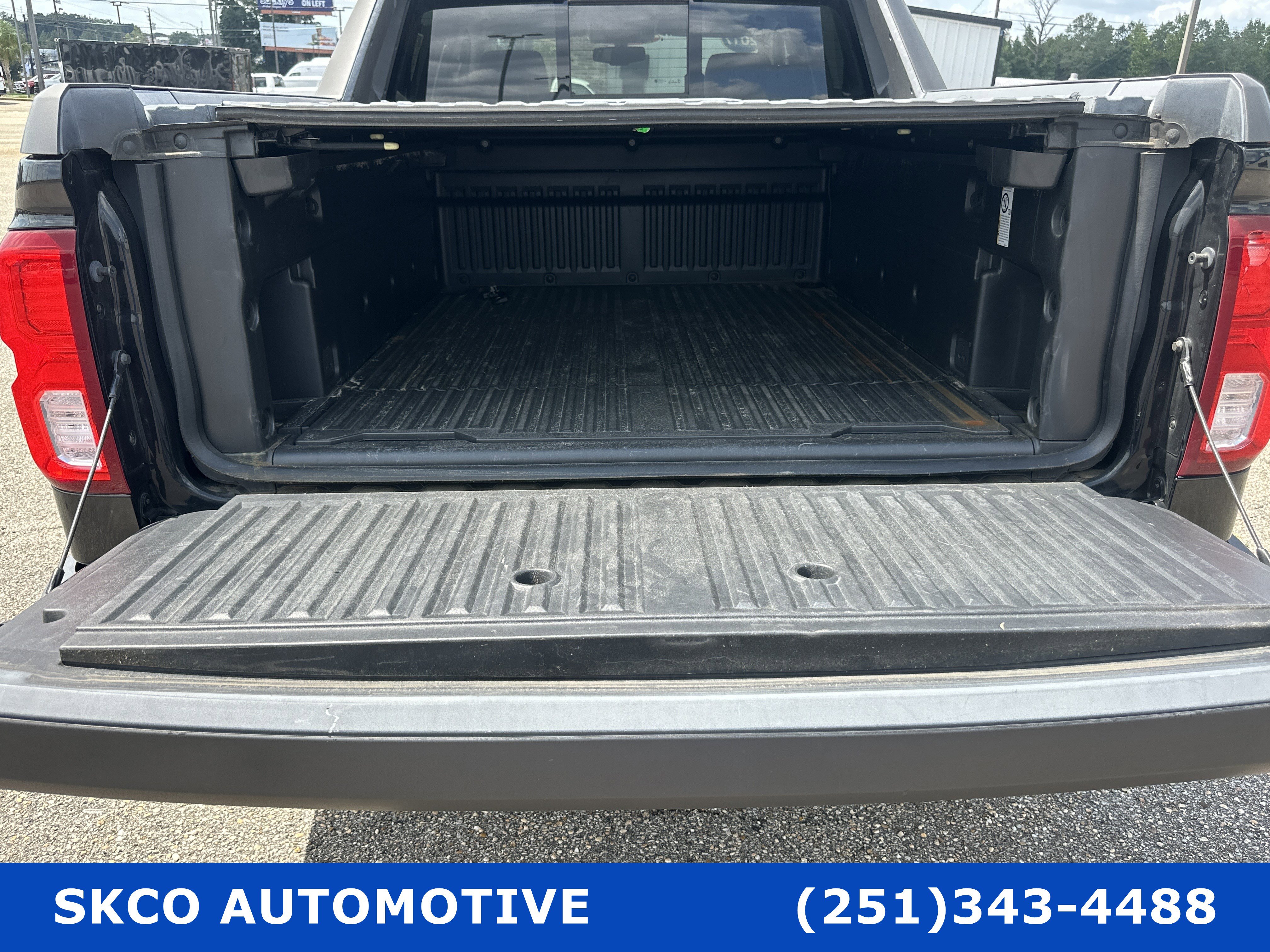 Used 2017 Chevrolet Silverado 1500 LTZ w/ High Desert Package image 17