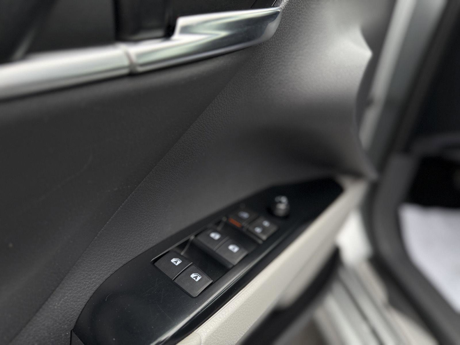 Used 2018 Toyota Camry LE w/ Protection Package (Q2) image 12