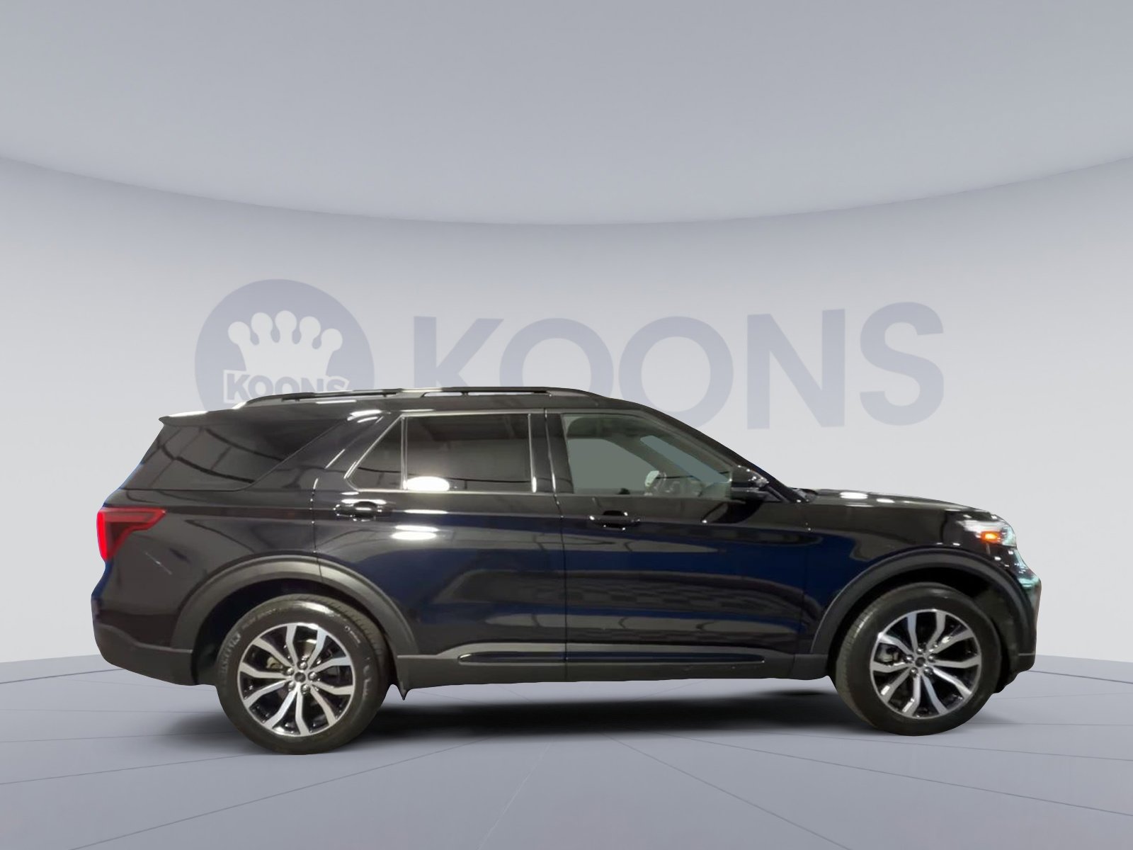 Used 2020 Ford Explorer ST w/ Premium Technology Package image 12