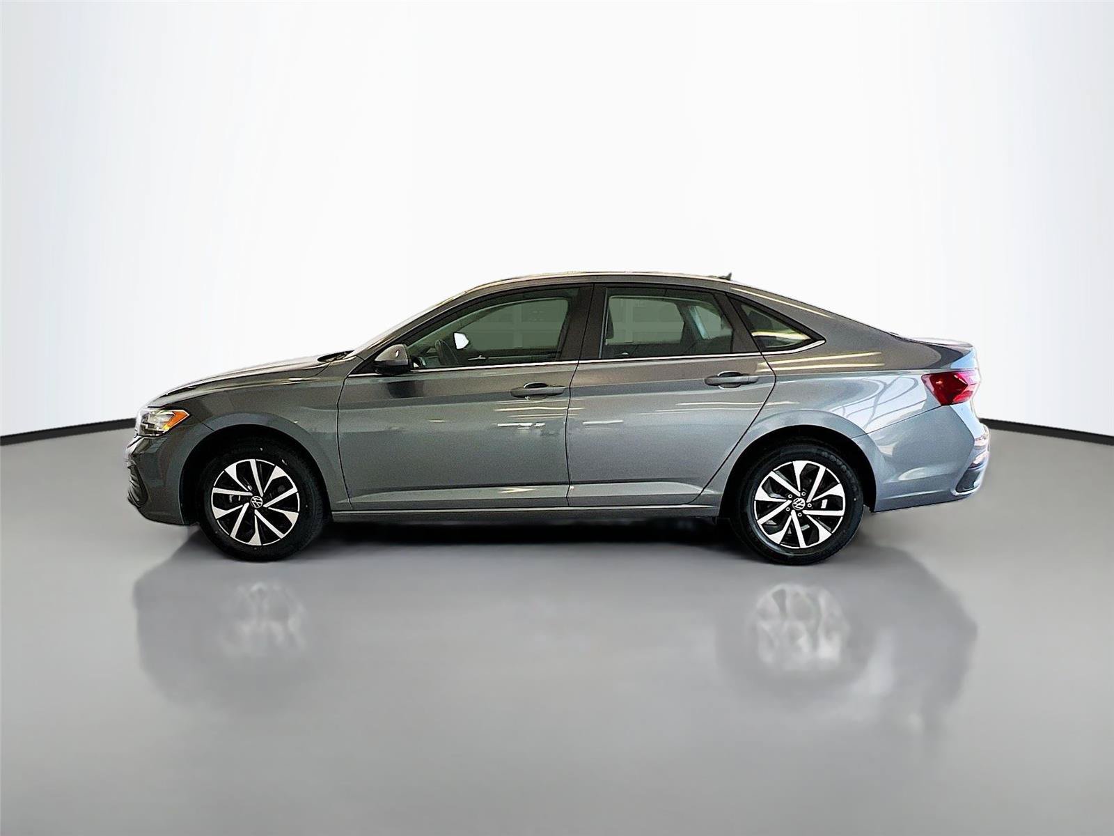 Used 2024 Volkswagen Jetta S FWD image 8