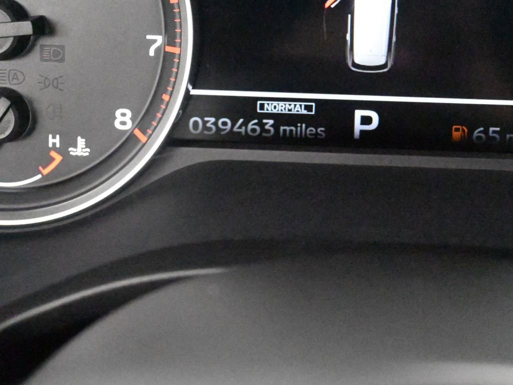 Used 2024 Mitsubishi Outlander SE image 37