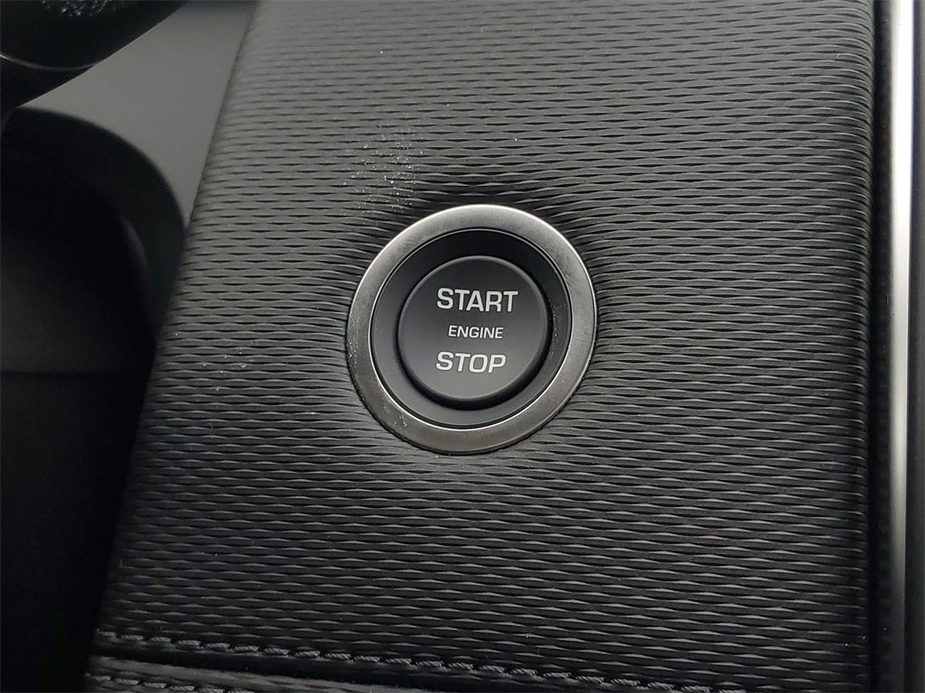 New 2026 Land Rover Discovery Sport Landmark image 18