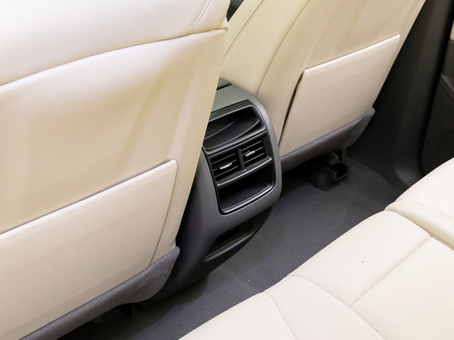 Certified 2024 Cadillac XT5 Premium Luxury image 20