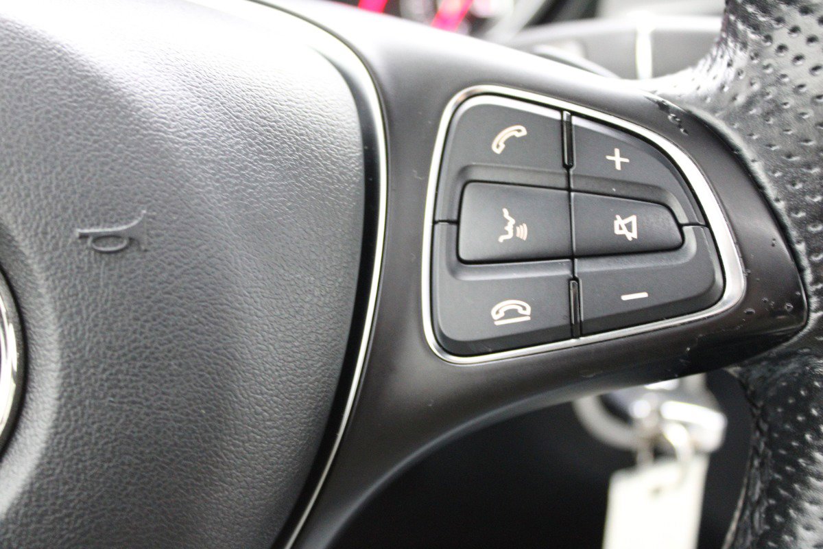 Used 2018 Mercedes-Benz GLE 350 4MATIC image 26